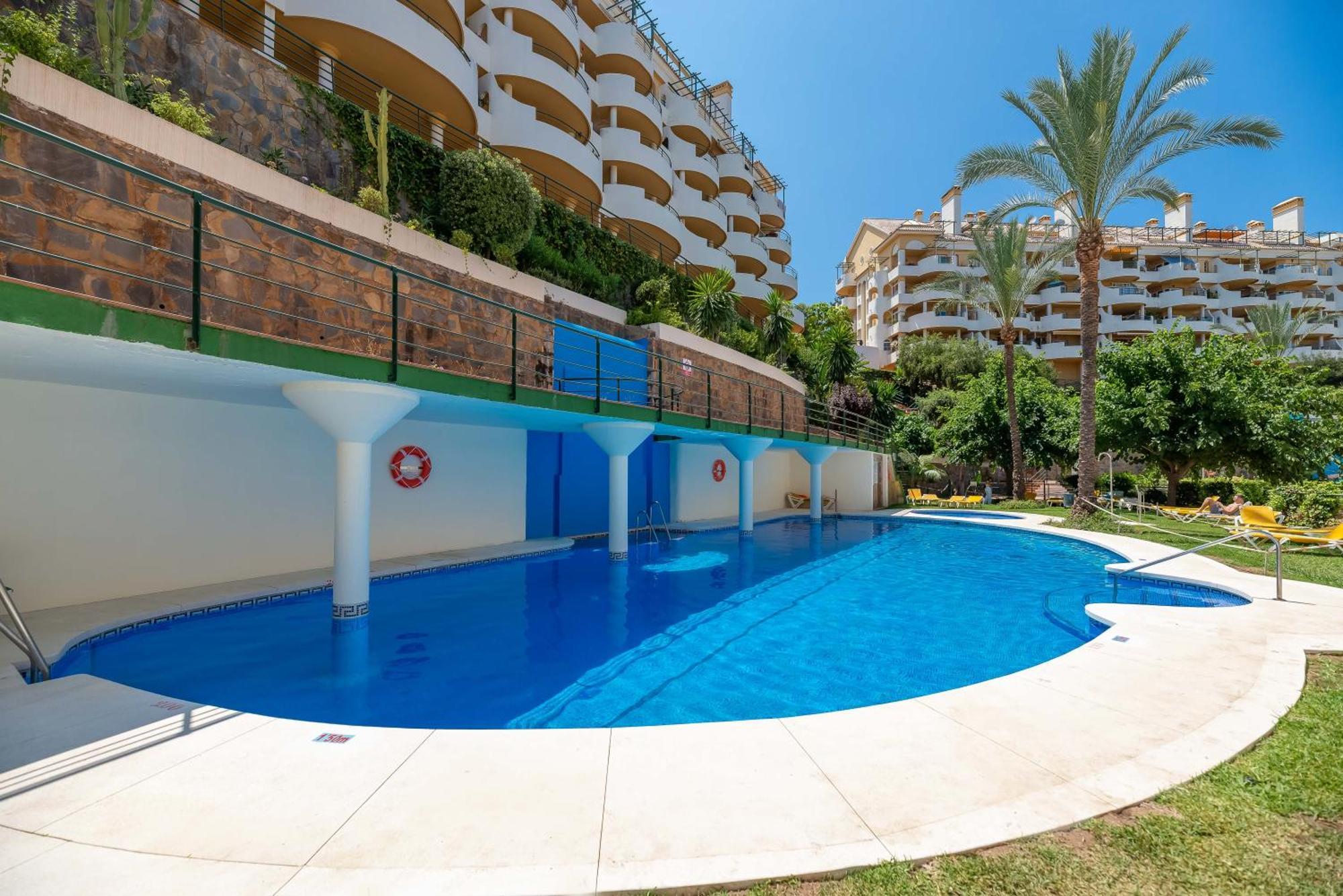 Elegant 2 Bdrm Penthouse With Bbq And Pools Apartamento Marbella Exterior foto