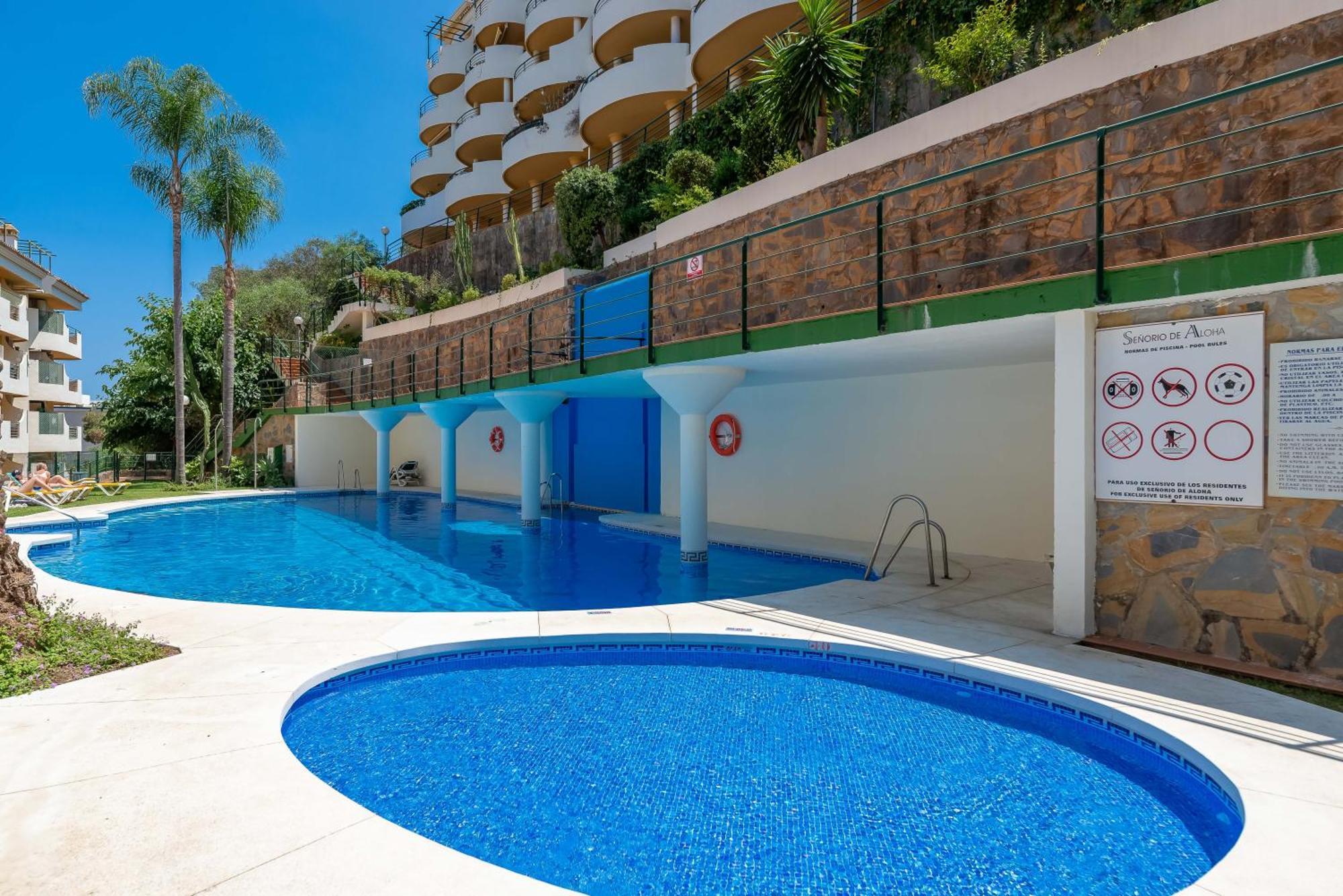Elegant 2 Bdrm Penthouse With Bbq And Pools Apartamento Marbella Exterior foto