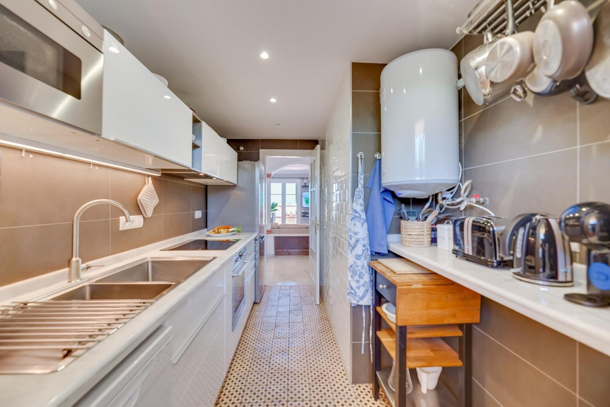 Elegant 2 Bdrm Penthouse With Bbq And Pools Apartamento Marbella Exterior foto