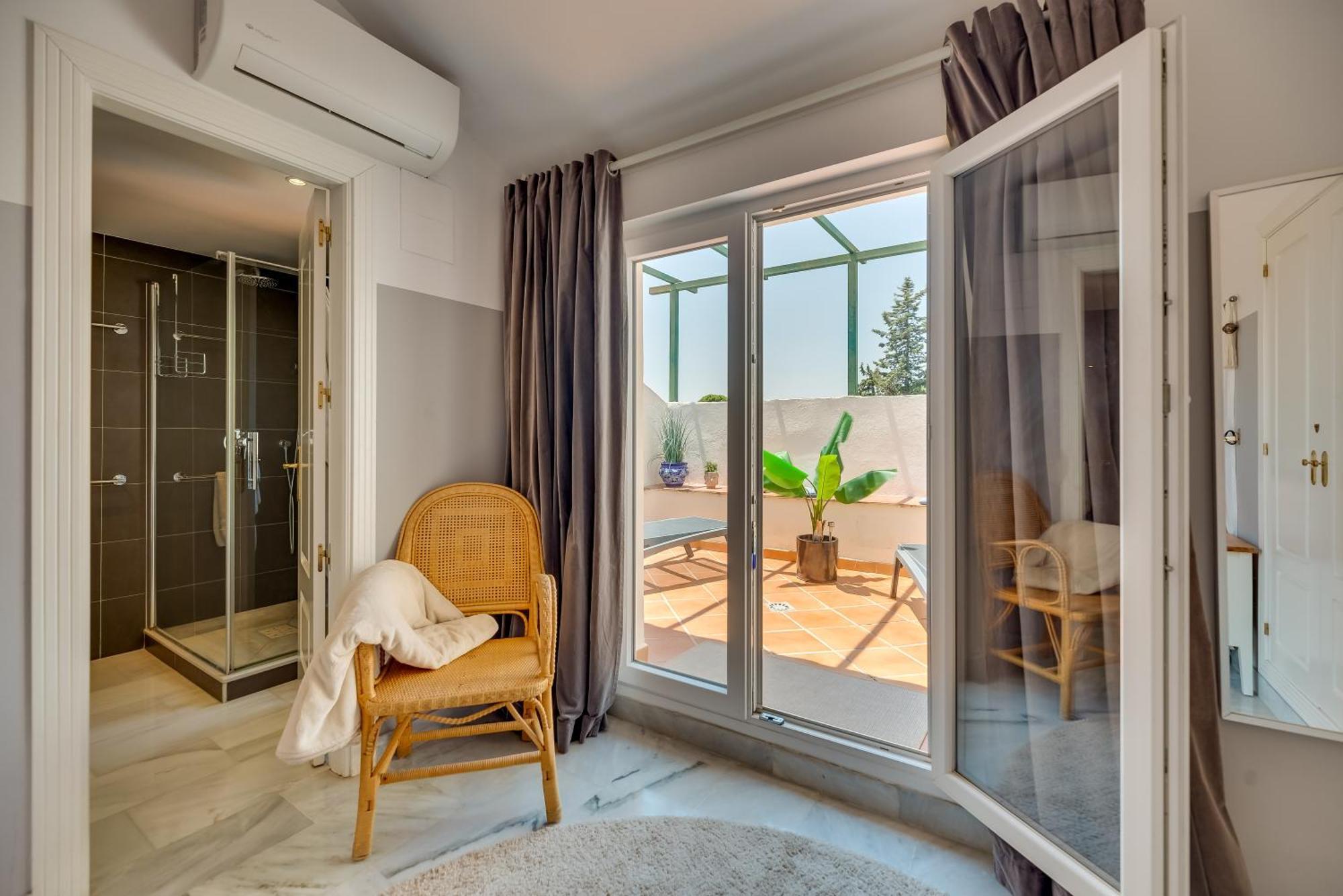 Elegant 2 Bdrm Penthouse With Bbq And Pools Apartamento Marbella Exterior foto
