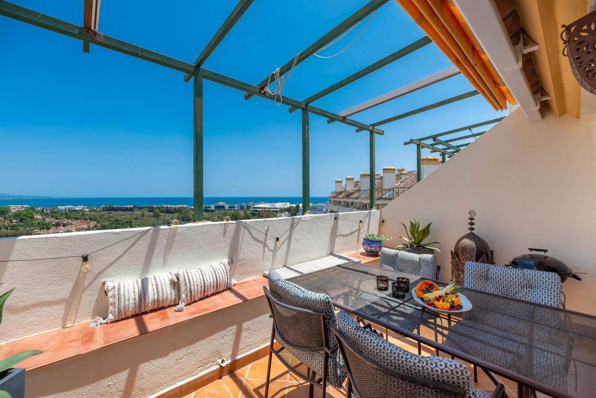 Elegant 2 Bdrm Penthouse With Bbq And Pools Apartamento Marbella Exterior foto